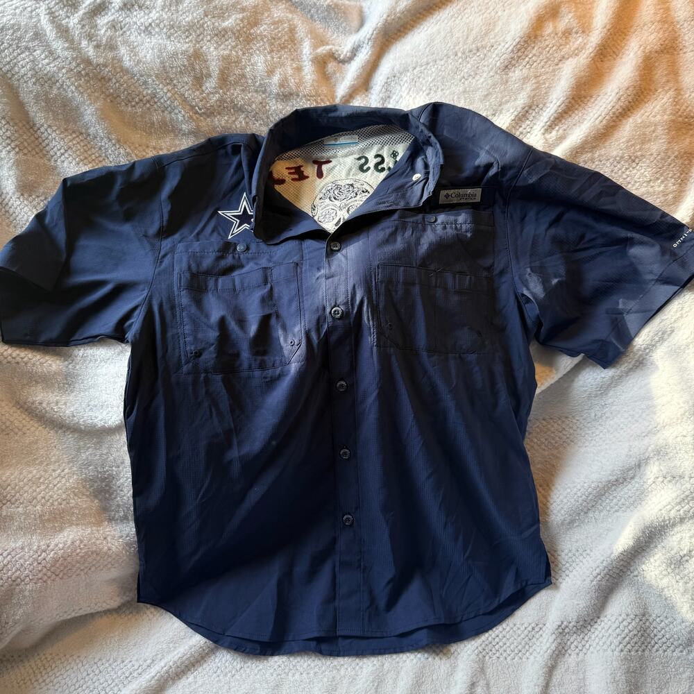 NWOT Columbia Miss Tex skull shirt, size small